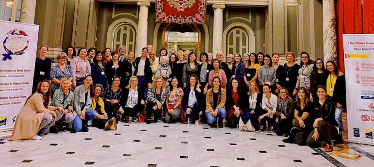 Valencijoje įvyko pirmasis Europos kurčiųjų moterų forumas